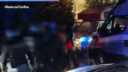 Rave party abusivo, il tentativo di sfondare il blocco della polizia