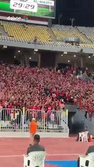 فتح عينك شوف الصورة المدرج لبتوع الكورة.. هتافات جماهير الأهلي أمام المصري
