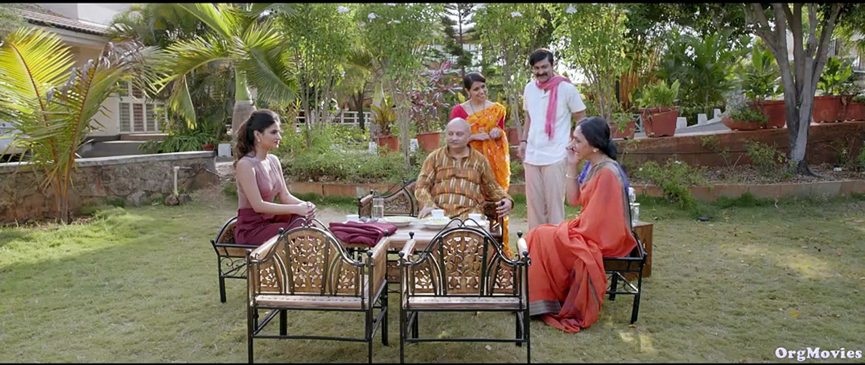 Fastey Fasaatey – Full Movie Hindi