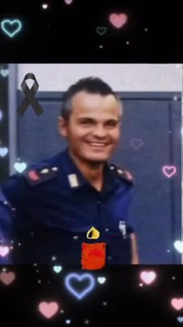 Aniello Scarpati, l'agente 47enne morto nella notte tra il 31 ottobre e il primo novembre dopo che un Suv Bmw X4 ha invaso la corsia e ha scontrato la volante su cui viaggiava lungo viale Europa, a Torre del Greco, Napoli.