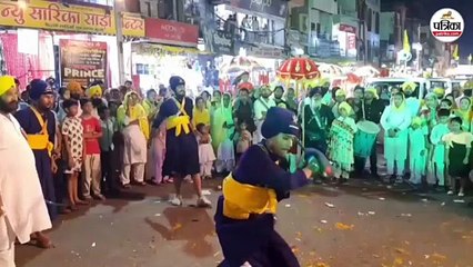 प्रकाश पूरब... इंटरनेशनल गतका कलाकारों ने दिखाए हैरतअंगेज करतब