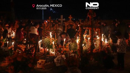 México: Dia dos Mortos, noite de velas, flores e almas que regressam