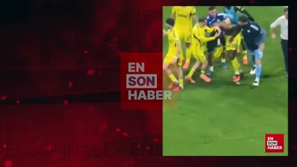 Kerem Aktürkoğlu ve Jhon Duran'ın maç sonu sevinci