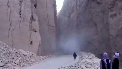 Aumentan a cerca de 20 los muertos y 320 los heridos por un terremoto de 6.3 en Afganistán