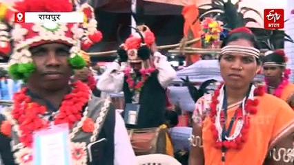 छत्तीसगढ़ रजत महोत्सव: बस्तरिया कला है प्रकृति की बोल, मिट्टी-जंगल से ही होता है इनका श्रृंगार, ETV भारत से बोले कलाकार- बदल रहा है बस्तर