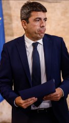 Mazón acusa a "la izquierda" de "aprovechar la muerte y la tragedia para hacer política"