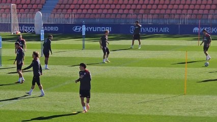 Barrios vuelve al grupo