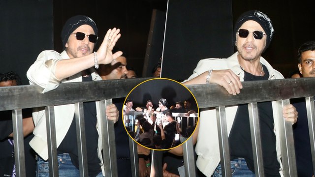 Crowd Goes Crazy On King's B'day: Shah Rukh Khan Celebrates His 60th Birthday With Fans & Paps!