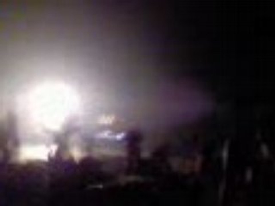 justice live @ dijon 20 mai debut de set