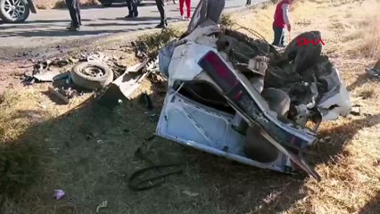 Mardin’de otomobiller kafa kafaya çarpıştı: 1’i ağır, 6 yaralı