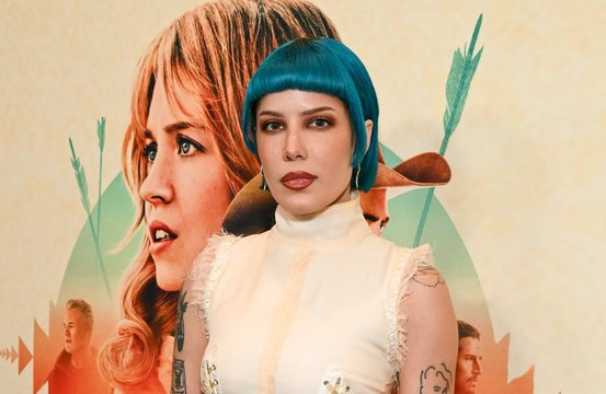 Halsey im Krankenhaus: Nach 'kleinem Notfall' eingeliefert – sie tritt dennoch in Boston auf