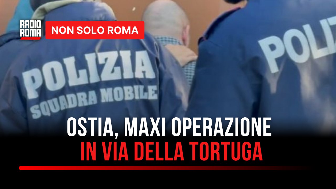Ostia, maxi operazione della polizia alle case popolari di via della Tortuga dopo la bomba carta