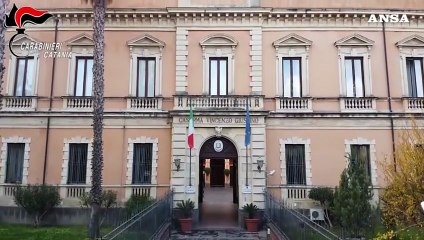 Catania, ex pentito a capo di una banda di rapinatori: 5 arresti