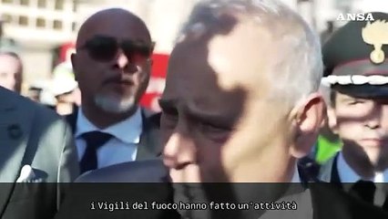 Crollo ai Fori, il prefetto di Roma: "L'operaio sotto le macerie e' vivo"