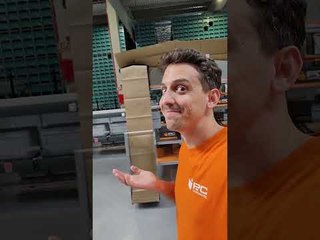 🚨 ¡LO NUNCA VISTO! 😍 ¡¡Entramos en los campos de PcComponentes!! 🍊 #shorts #pccomponentes