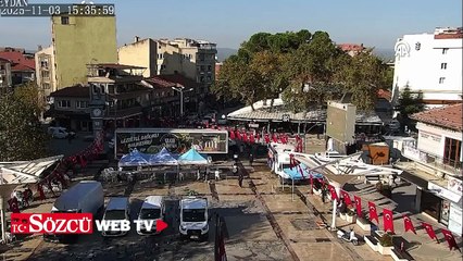 Sındırgı'da meydana gelen 4,9 büyüklüğündeki deprem anı, şehir kamerasına yansıdı