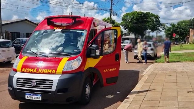 Mulher fica ferida após cair ao desembarcar de veículo em Cascavel