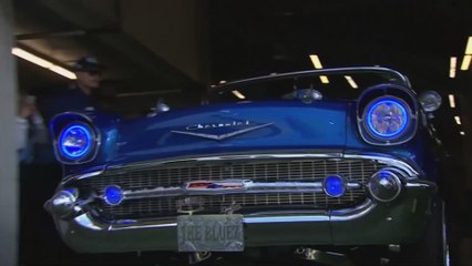ICE CUBE Delivers Dodgers Trophy in Show-Stopping Lowrider Entrance