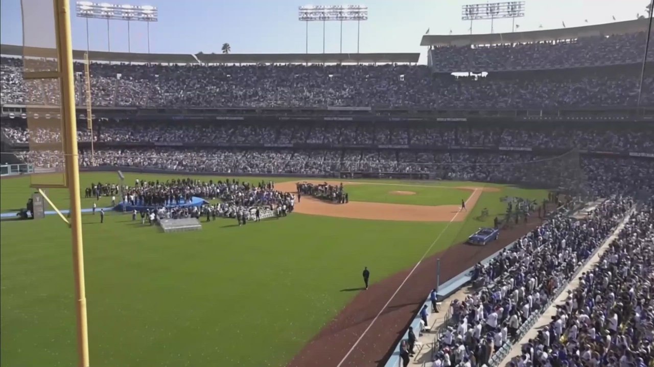 CLAYTON KERSHAW Delivers Emotional Farewell Speech at Dodger Stadium