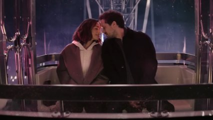 Borbulhas de Amor Trailer Legendado