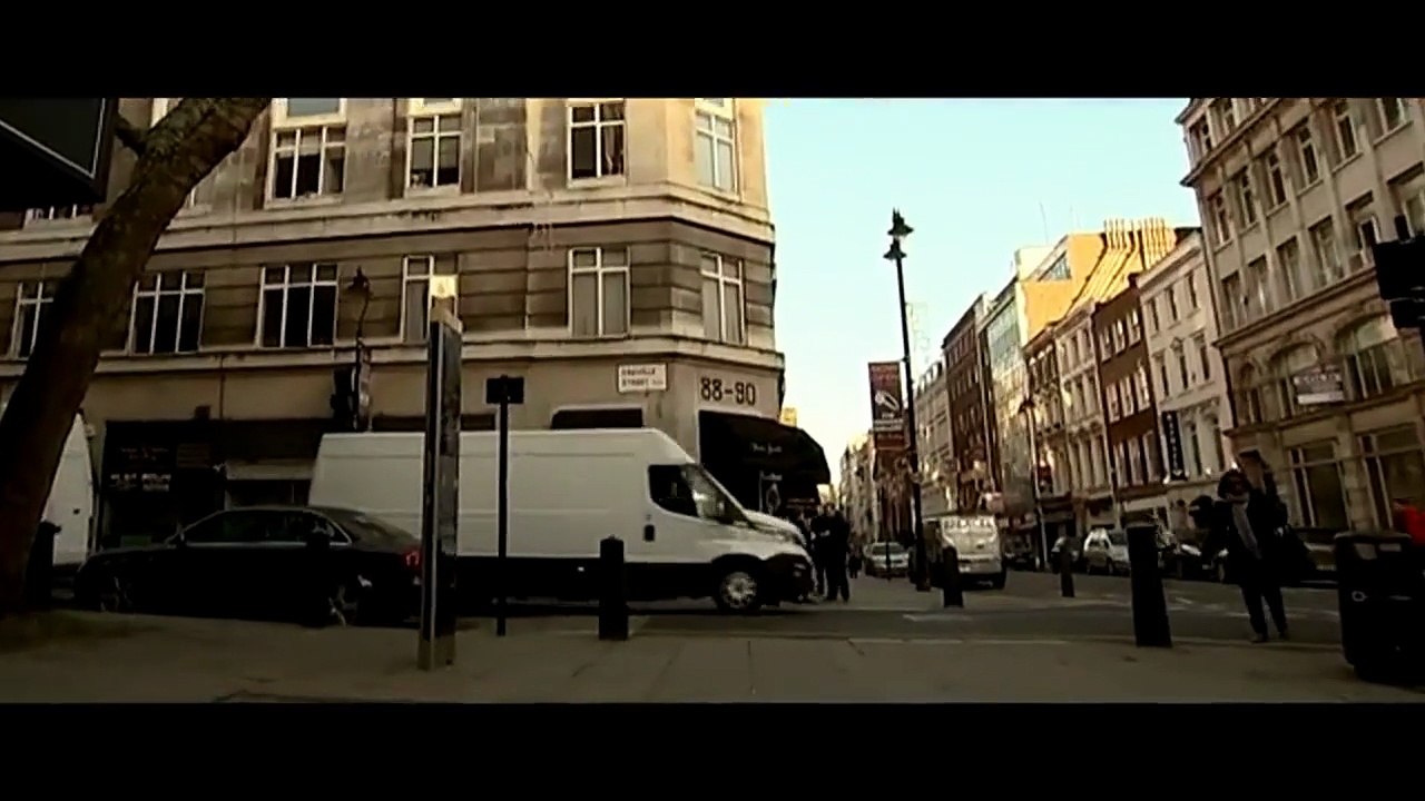 basado-en-hechos-reales--peliculas-completas-en-español-latino-4k---el-mayor-robo-de-la-historia (online-video-cutter.com) (4)