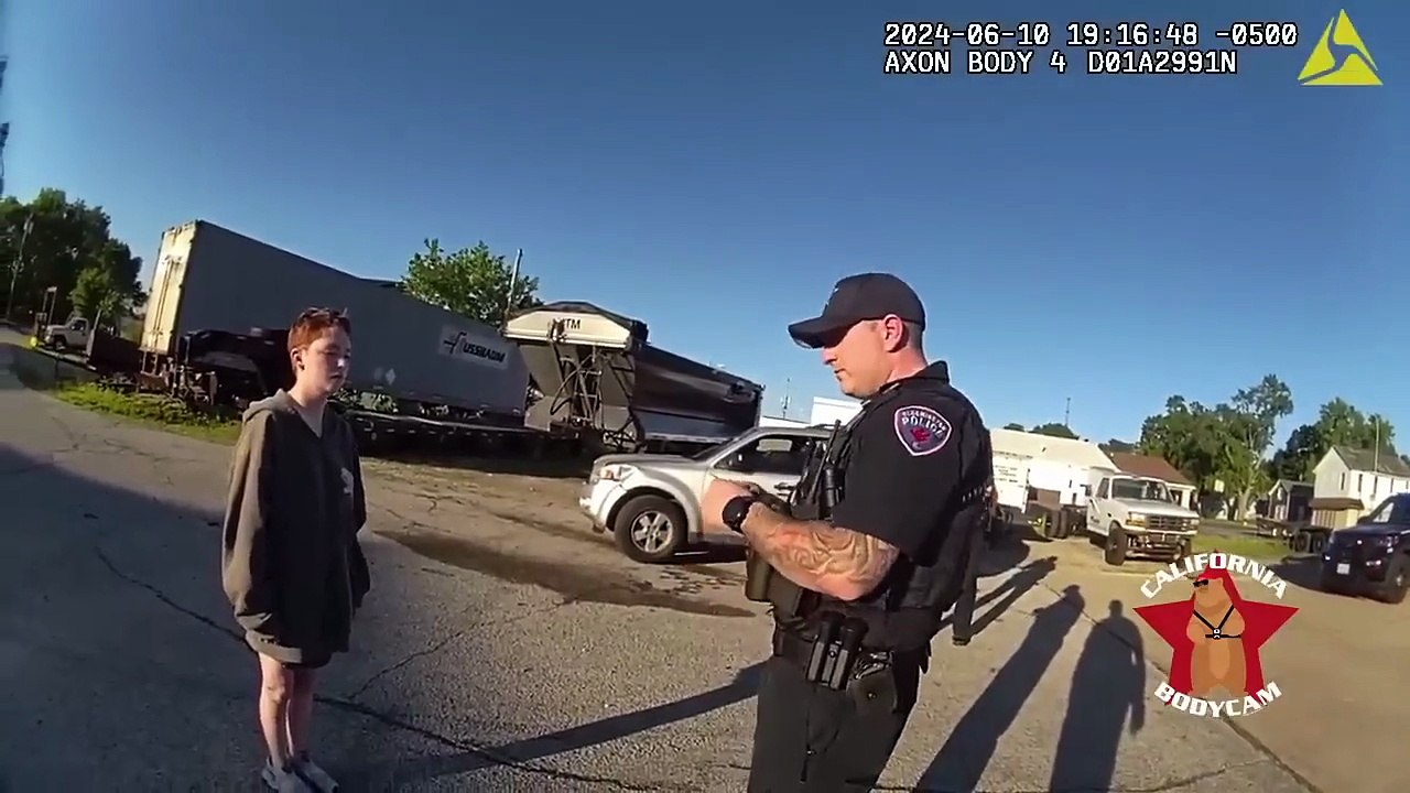 Wild night turns chaotic as a woman speeds past officers with fearless energy — her defiance turns the roadside into pure drama, every second dripping with adrenaline and disbelief