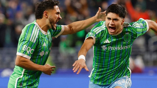 Obed Vargas aplica doblete en la victoria del Seattle Sounders en los Playoffs de la MLS