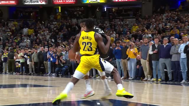 Giannis hits stunning game-winner to silence Pacers crowd