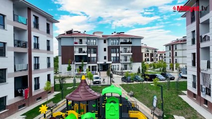 Bakan Kurum TOKİ ile ev sahibi olan vatandaşları paylaştı