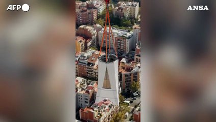 Barcellona, la Sagrada Familia diventa la chiesa più alta del mondo
