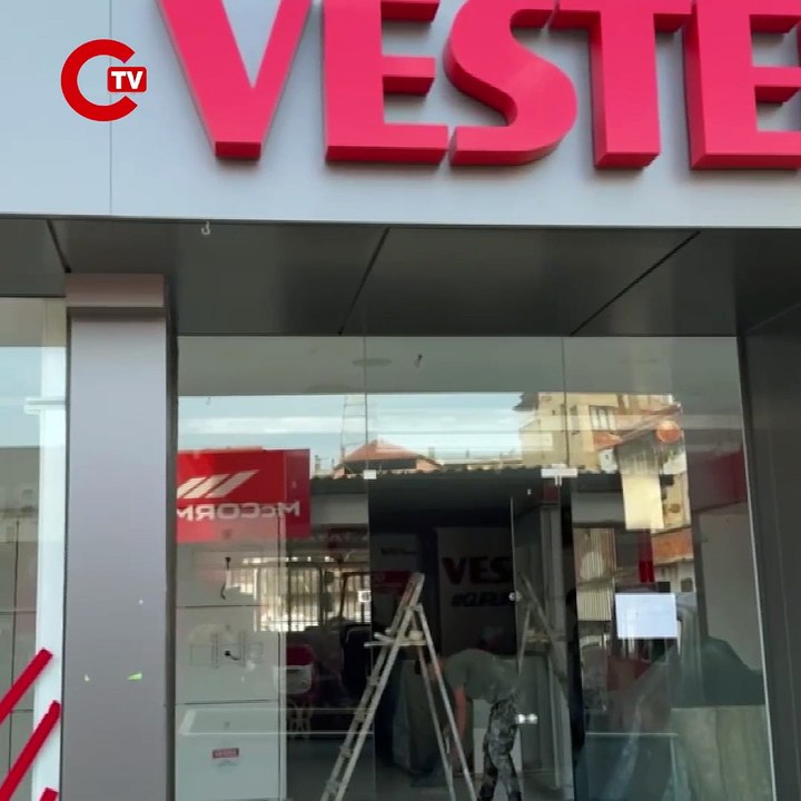 Müşterileri adına kredi çekti, şikayetler üzerine gözaltına alındı