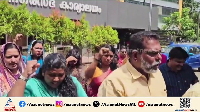 'വൃത്തിഹീനമായ സ്ഥലത്ത് ജോലി ചെയ്യാൻ സാധിക്കില്ല'; മാലിന്യ നീക്കം നിർത്തിവെച്ച് ഹരിത കർമ സേന