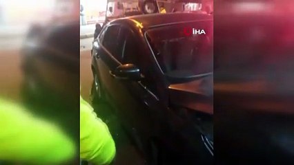 Marketin içine daldı! Adana’da feci kaza saniye saniye kamerada