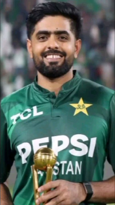 Babar Azam ka social media par biyan