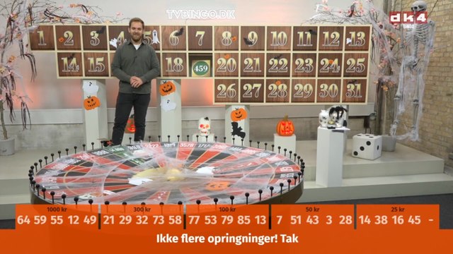 Ernst i halloween bingo og gevinst på i alt 14.000 kroner med JACKPOT | Vinder en bamse og en tur på lykkehjulet | SIFA tv bingo sendt den 31 Oktober 2025 på DK4