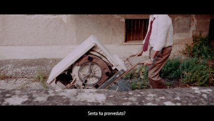 Semplice Cliente 🎬: La Storia di Mario Magnotta, Il Bidello che Diventò Leggenda