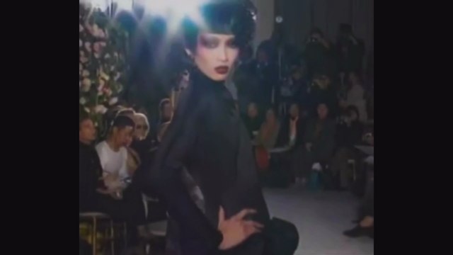 CHRISTIAN DIOR Haute Couture printemps été 1997