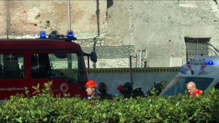 Murió un obrero que había sido rescatado en el derrumbe de una torre medieval en Roma