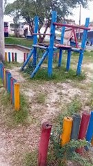 Morador denuncia situação de abandono em obras e bairros de Camaçari; veja detalhes