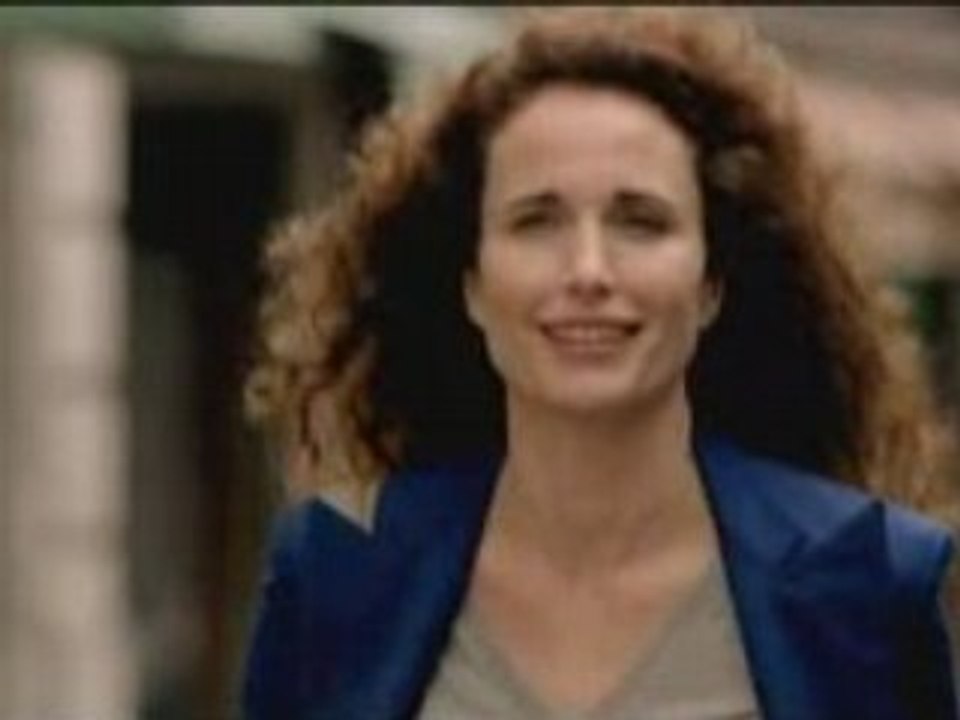 Pub magazine Femmes avec Andie MacDowell