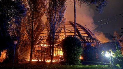 Un incendio arrasa Mas Marroch, el espacio de eventos de los hermanos Roca