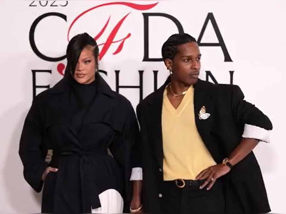 Rihanna strahlt nach Babypause auf dem roten Teppich