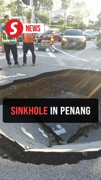 Sinkhole appears in Bayan Lepas, nearby roads closed