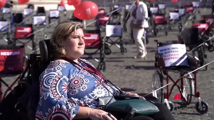 “Non mi uccidere”, il flash mob di Pro Vita Famiglia contro il suicidio assistito a piazza del Popolo