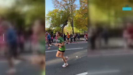 Teacher Runs Back to Hug Her Students During Nyc Marathon