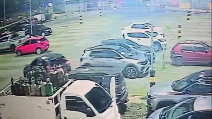 Tentativa de Assalto Termina em Homicídio no Estacionamento de Supermercado em Recife: Detalhes do Caso