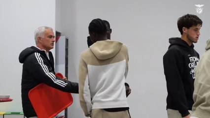 El gesto de Mourinho en el comedor del Benfica que ha alucinado al mundo