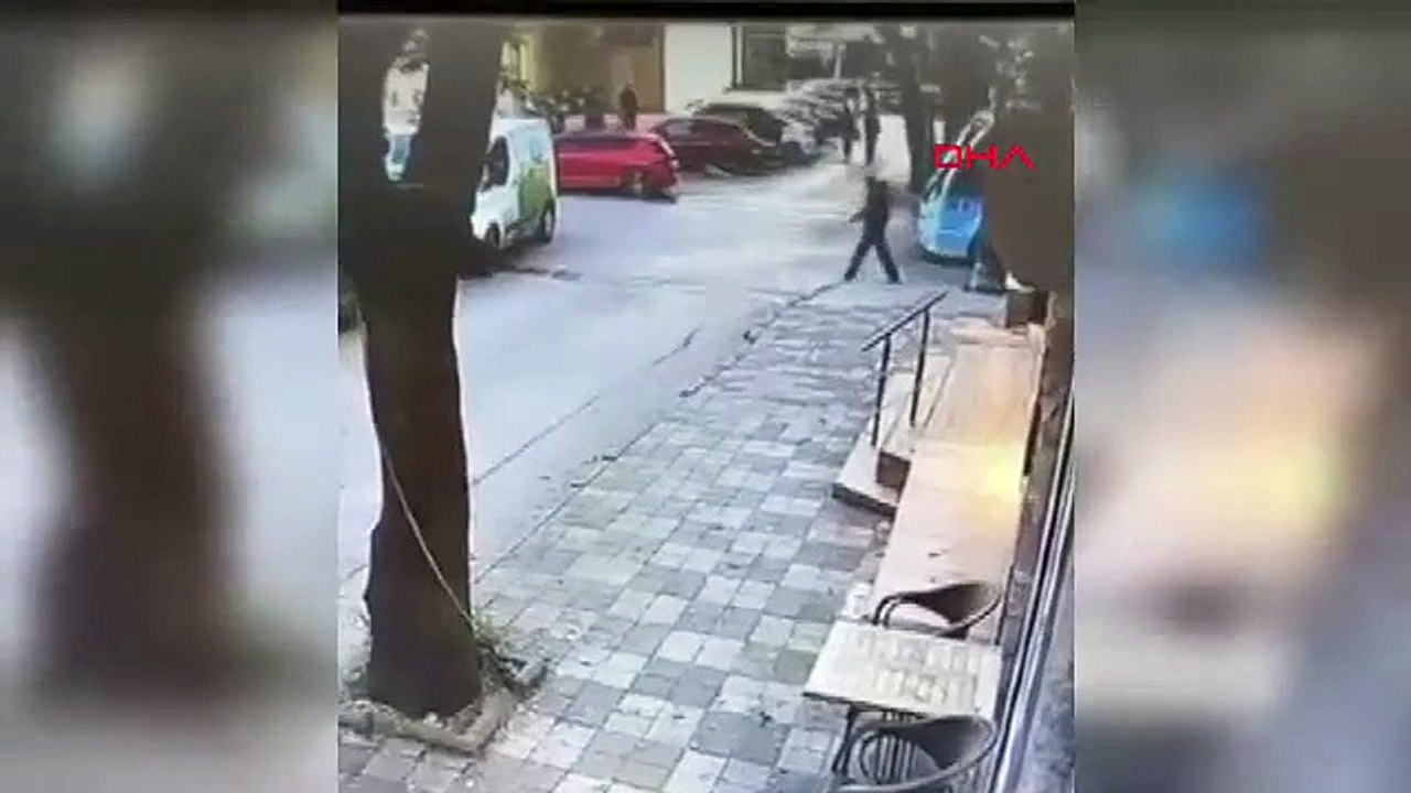 Maltepe'de 9 gün arayla aynı kaza; minibüs yaya...