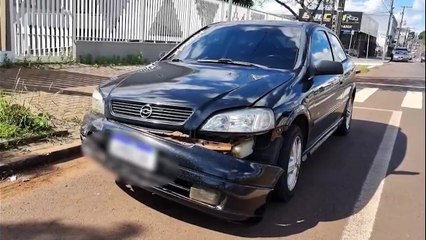 Colisão entre dois veículos é registrada na rotatória da Avenida Rocha Pombo