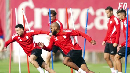 Dilema para Matías Almeyda en el Sevilla por su defensa